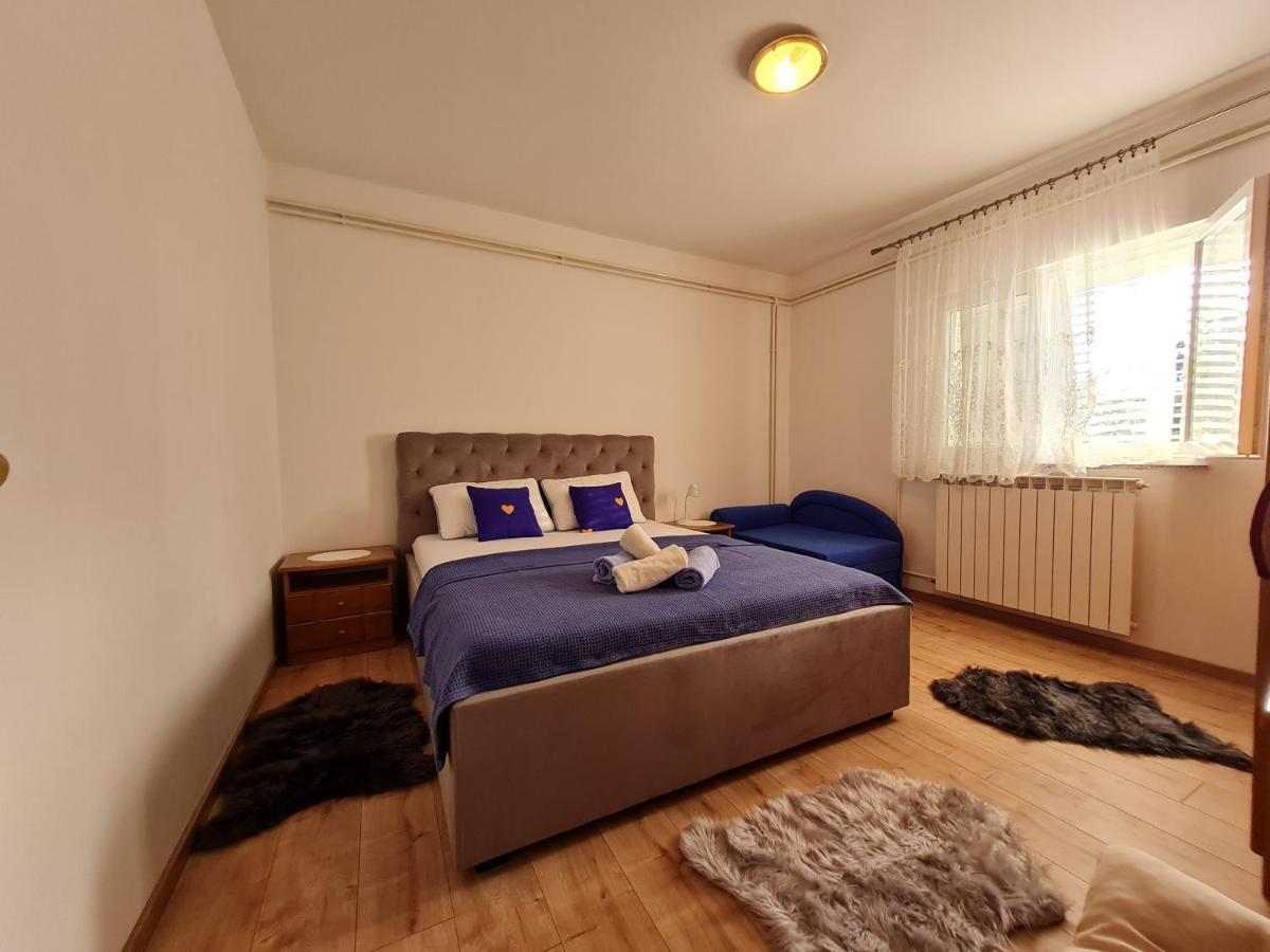 Apartments Nada Mundanije Zewnętrze zdjęcie
