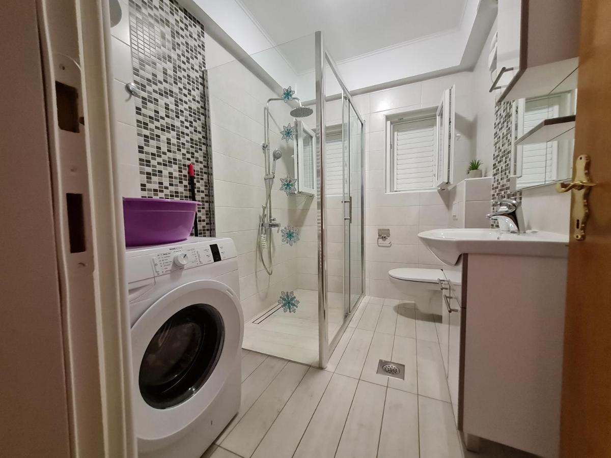 Apartments Nada Mundanije Zewnętrze zdjęcie