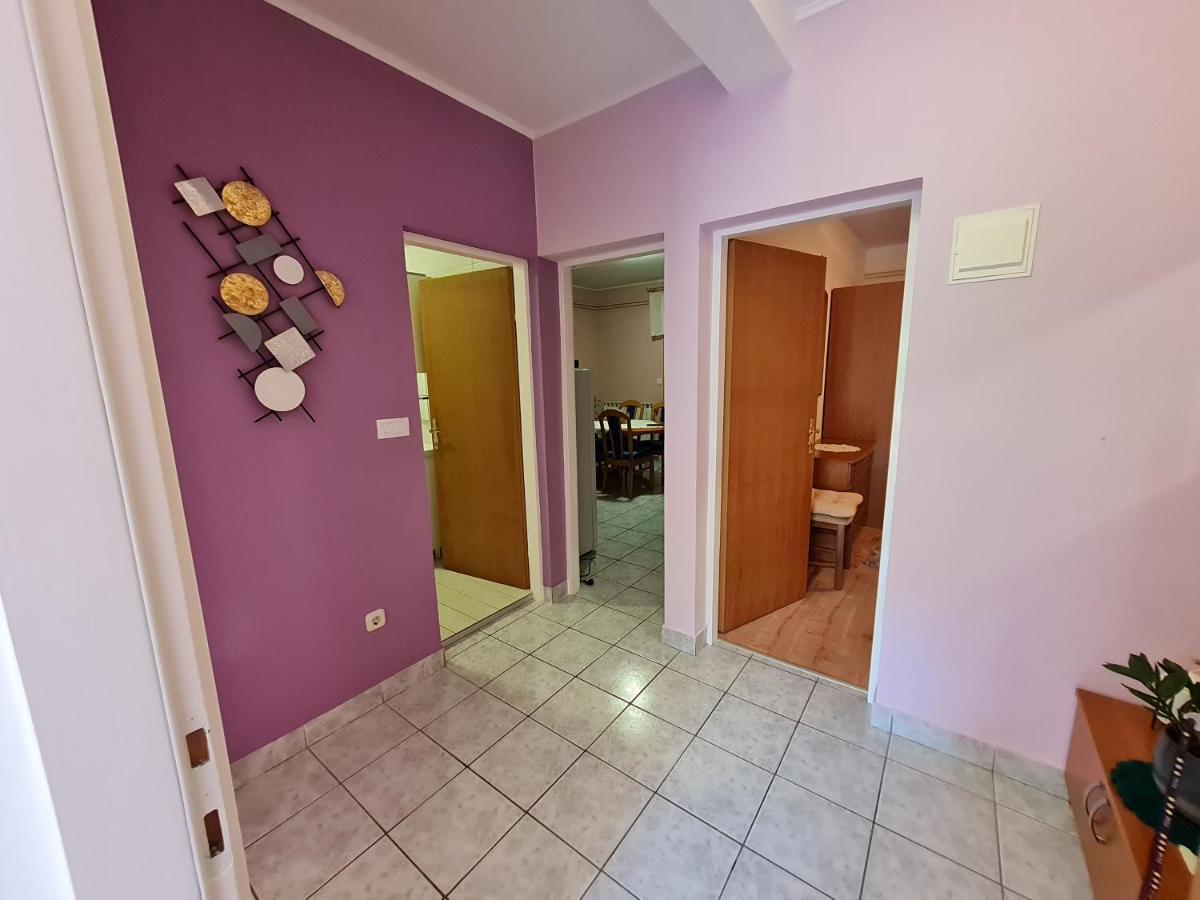 Apartments Nada Mundanije Zewnętrze zdjęcie