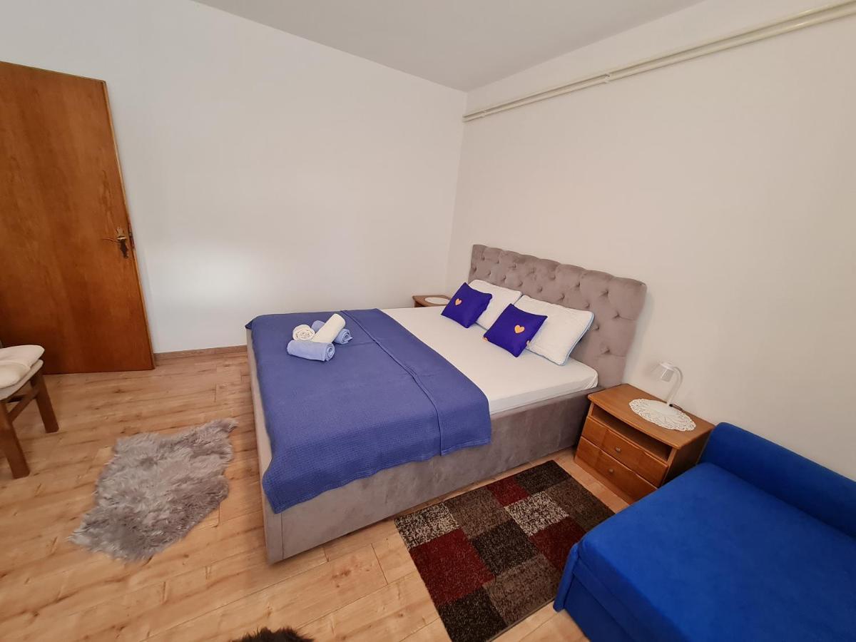Apartments Nada Mundanije Zewnętrze zdjęcie