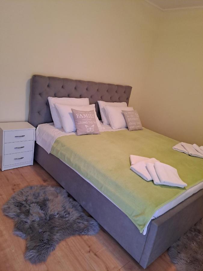 Apartments Nada Mundanije Zewnętrze zdjęcie